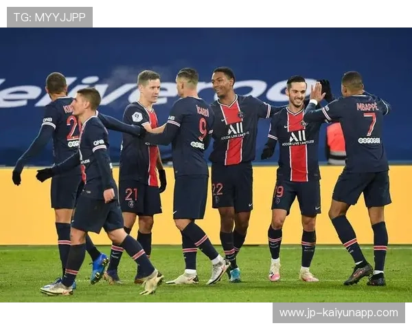 巴黎圣日耳曼传控对阵弗拉门戈反击