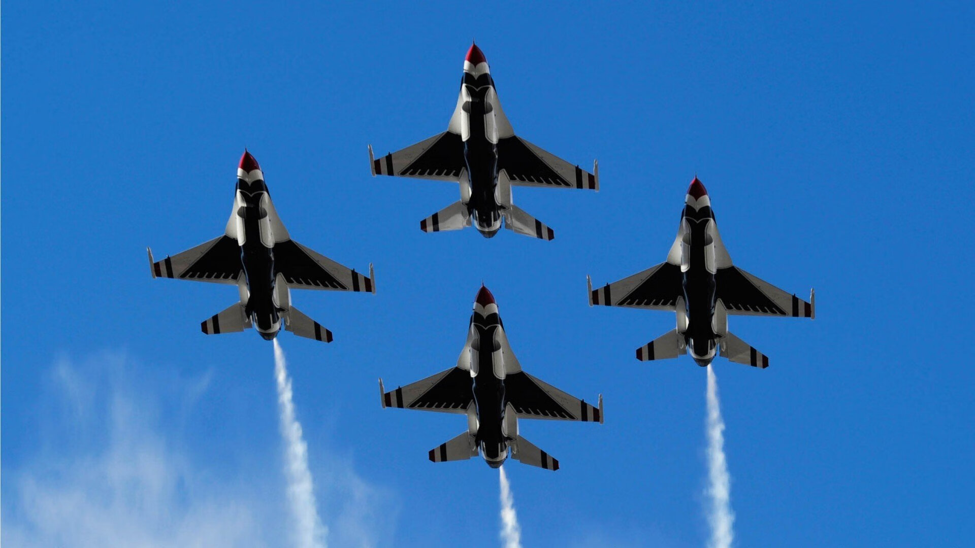 都灵边路突击制造连续传中机会,都灵战役